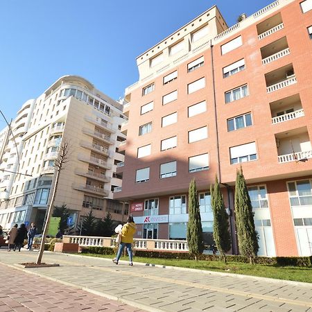 Hotel Oresti Center Tiranë Luaran gambar